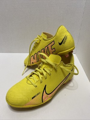Nike Mercurial Vapor 15 Club MG 'Lucent Pack' Soccer Cleats Size 3.5 Y