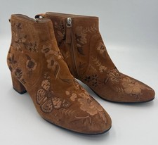 Johnny Was Taline Embroidered Suede Boots Booties Brown Size 8 Leather Soles