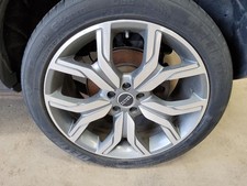 Wheel 20x8 Alloy 10 5 Y Spoke Fits 15-19 Evoque 316609 Wheel 20x8 Alloy 10 5 Y Spoke Fits 15-19 Evoque 316609