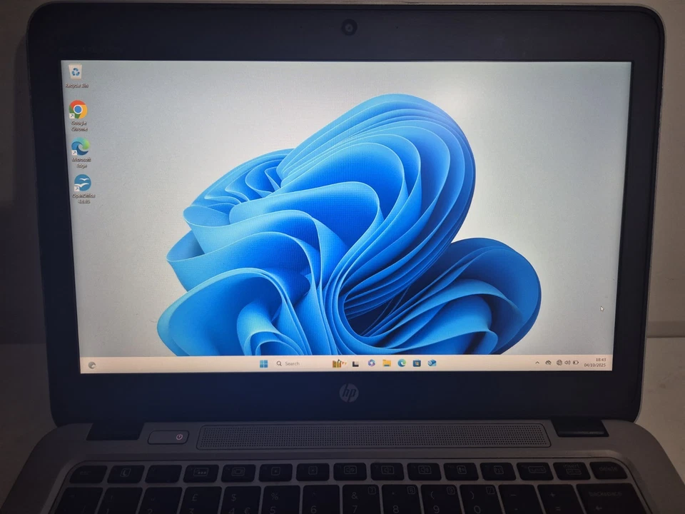 HP EliteBook 820 G3 · i5-6200U · 8GB · 256GB, photo 3 of 5