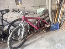Carrera Pink Women’s Mountain Bike 26in brakes and everything works