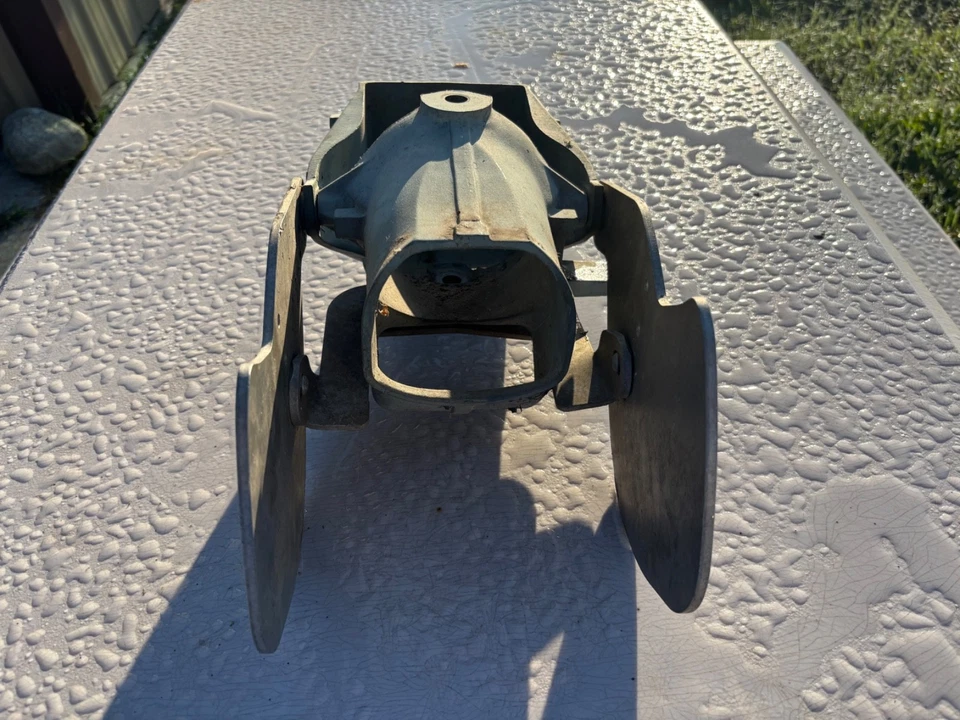 Yamaha Exciter 135 220 270 LS2000 1200 AR LX 210 1996-2000 boquilla deflectora de giro Foto 2 de 4