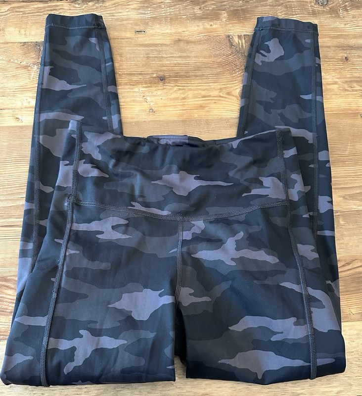 Athleta Camo Contender Leggings 7/8 Tight, Black Grey Athletic Pocket Sz XS