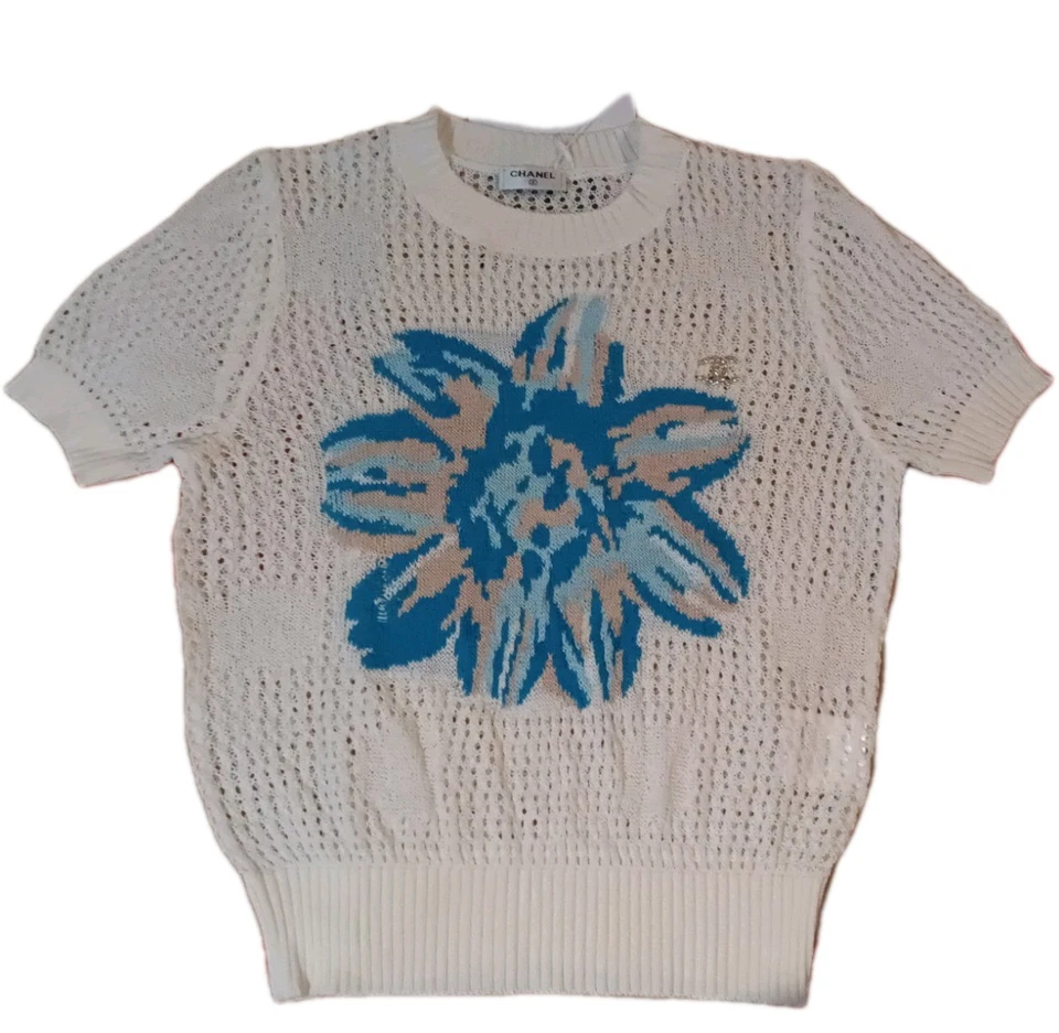 2 Chanel Sweaters, Blue flower Knit & Lightly Stressed Piece No Reserve Sz 38 40 - Image 3 of 4