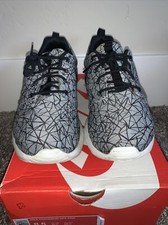 NIKE ROSHE RUN ROSHERUN GPX PREMIUM GEOMETRIC WHITE BLACK GREY 631751-100 8.5