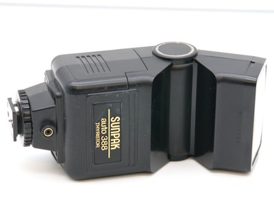 Sunpak Auto 388 Thyristor Blitzgerät Aufsteckblitz Blitz mit Mittenkontakt