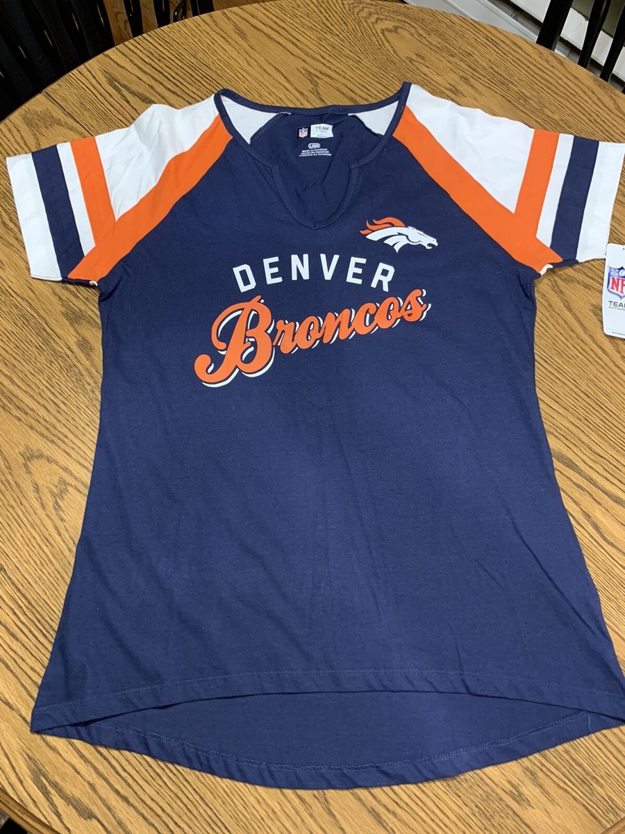 Denver Broncos NFL Women's Blue V-Neck T-Shirt, Size Medium New With Tags