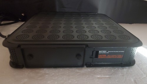 Ubee | DVW32CB | Advanced Wireless Voice Gateway Modem & Router with power cord - Picture 4 of 4