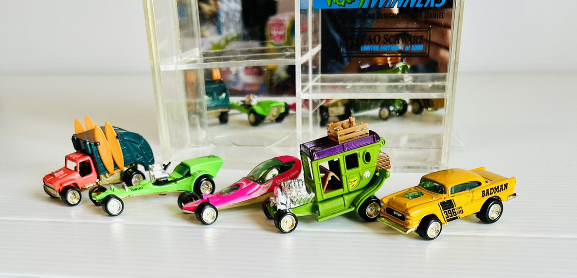 ミニカー Johnny lightning wacky races Johnny Lightning Wacky Winners FAO Schwarz Limited Edition 1