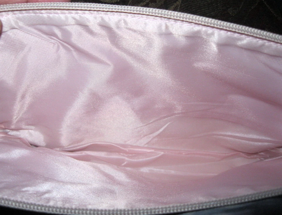 Bolsas de Maquillaje SEPHORA Bolso sin asas Grandes ROSA ROSA SATINADO BRILLO IMITACIÓN CUERO - NUEVAS Foto 3 de 4