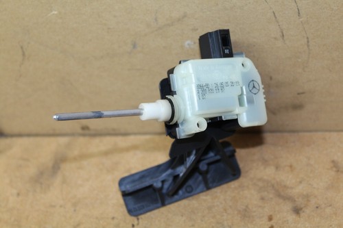 Mercedes E-Klasse W211 Stellmotor Schloss Verriegelung Tankklappe 2038201997