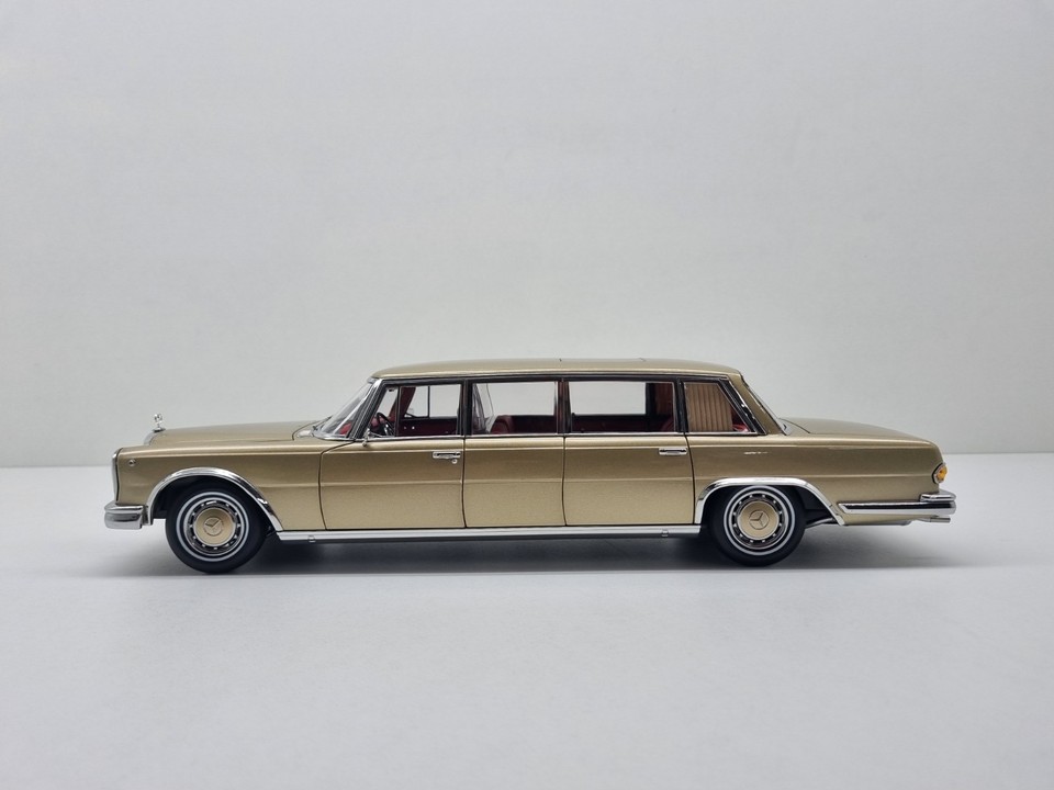Un Mercedes-Benz 600 Pullman de 1967 nuevo, a la venta