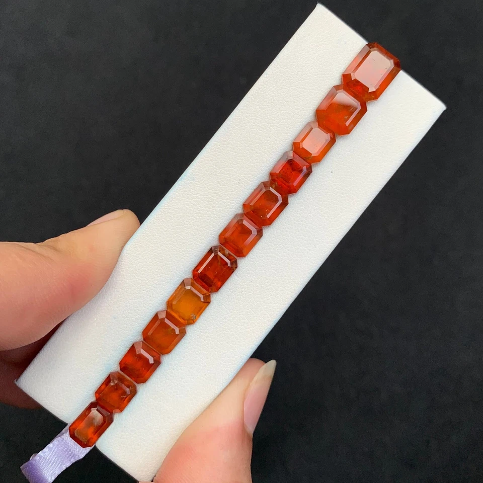 35 Ct's Gorgeous Natural Red Hessonite Garnet, Emerald Cut Hessonite, Red Garnet - Image 4 of 4