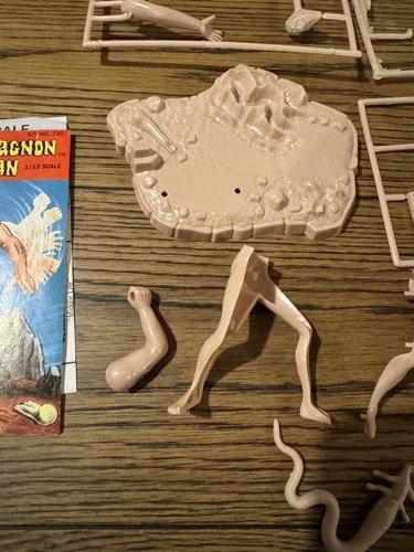 Vtg Aurora Prehistoric Scenes Cro Magnon Man 1971 Model Kit 730-150 With Box - 第 7/16 張圖片