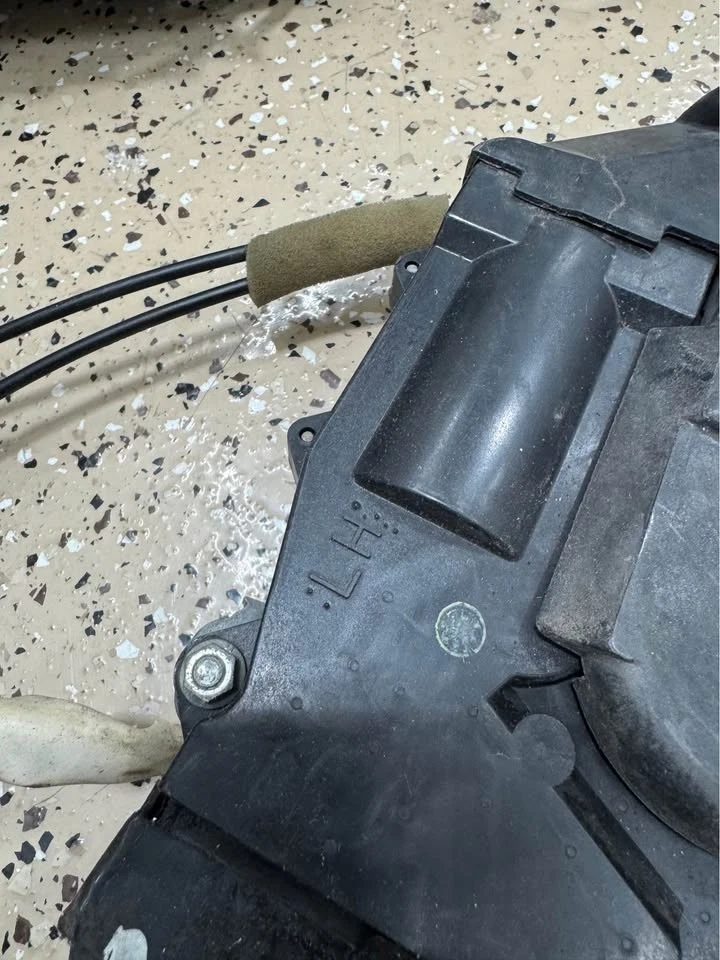 01-06 LEXUS LS430 前门左右门锁激活器 原始设备制造商 带软自动关闭 — 第 4/4 张图片