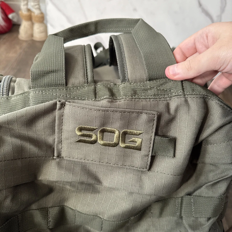 SOG Mochila Tática Grande Saída Duffel Molle Euip Bolsa de Engrenagem Verde Exército Nova Com Etiqueta - Imagem 4 de 4