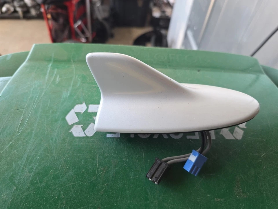 Lexus IS250/350 2011-13 techo aleta de tiburón atnenna fabricante de equipos originales 86760-53050-A1 Foto 2 de 4