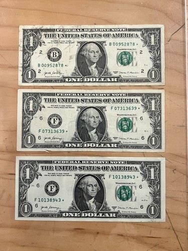 $32 WORTH OF STAR NOTES 2013 2017 2021 - TWO $10s, ONE $5, and SEVEN $1s - Picture 8 of 18