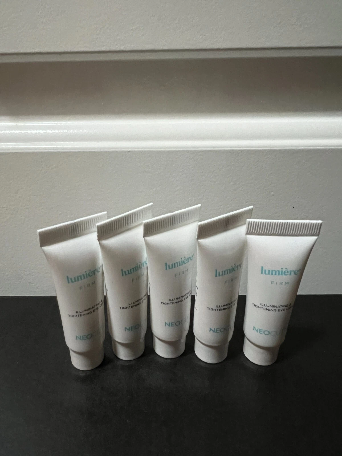 Neo Cutis Lumiere Firm Illuminating Tightening Eye Cream 5 sample 20 ml total