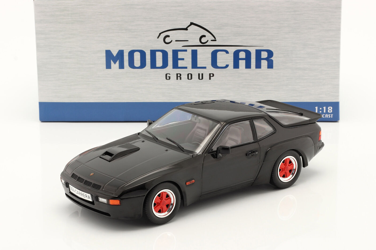 PORSCHE 924 Carrera GT black with red wheel rims 1981 1/18 MCG MCG18304