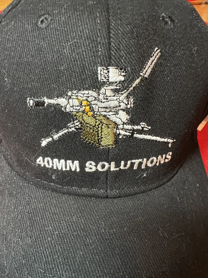 Holden group 40MM Solutions Sombrero Negro Sarga Gorra de Béisbol Talla Ajustable Foto 2 de 4