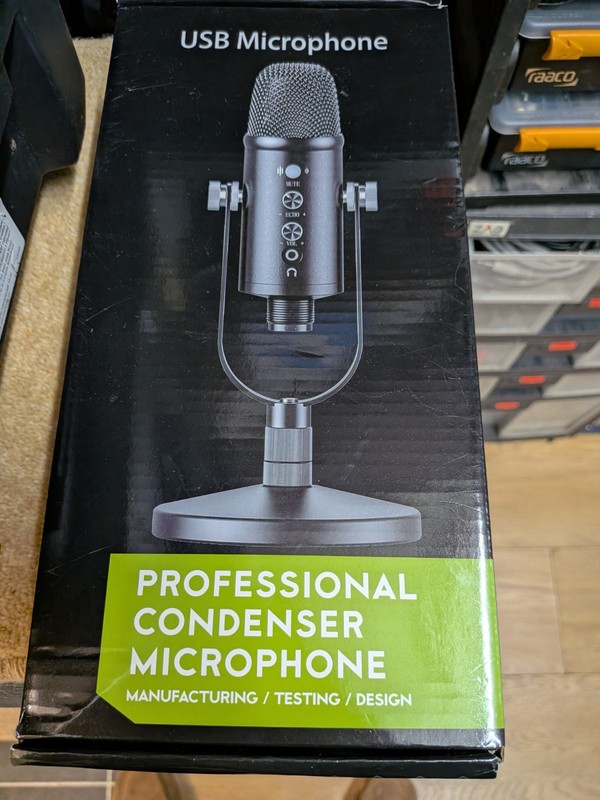 Professional Condenser Microphone USB Built In Echo.
