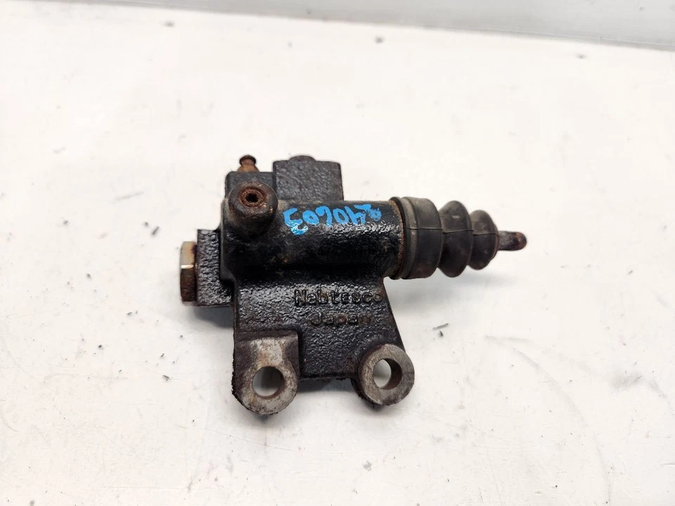 2006-14 Subaru Impreza STi (2.5L / 6 Speed) Clutch Slave Cylinder - Image 2 of 4