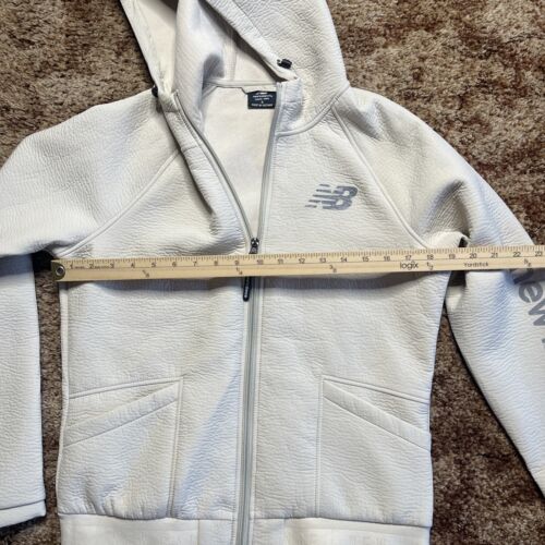 New Balance Ivory Zip Up Athletic Jacket Women Size SMALL NEW - Picture 5 of 11