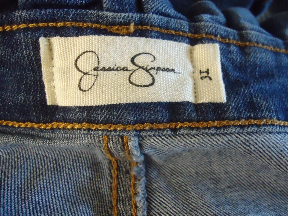Jessica Simpson Paper Bag Waist Dark Wash Denim Shorts With Belt Womens Size 31 - Image 3 of 4