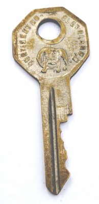 Vintage Key CURTIS B 10 SEARS Cleveland O Appx 2'' Replacement Lock Bulldog 