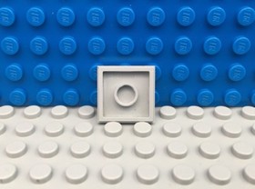 Lego Harry Potter 2x2 Gray Decorated tile Hogwarts Shield Pattern 4842 