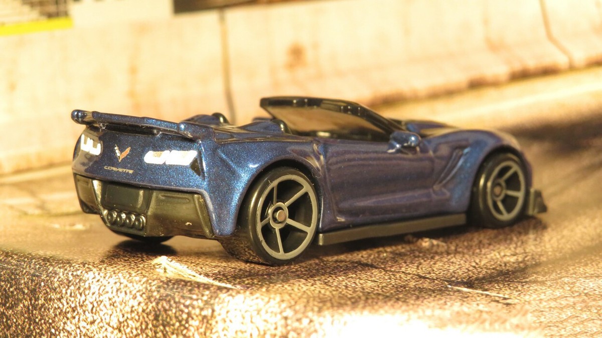 Hot Wheels Corvette ZR1 2019 édition Rouge Target USA - 1/64, Scellée, Modèle Convertible