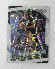 2025 Panini WNBA Prizm - Isabelle Harrison #12 - White Seismic Prizm