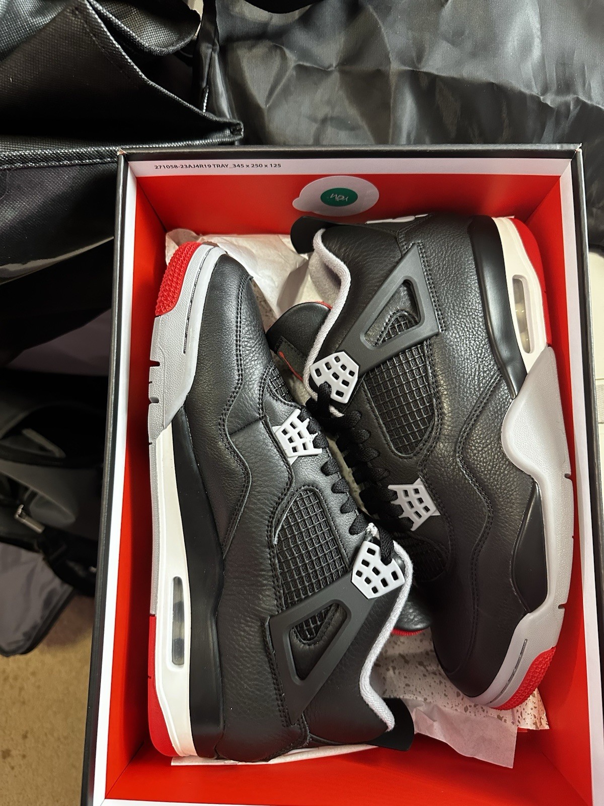 Nike Air Jordan 4 Men's Size 11 Retro Bred Reimagined 2024 thumbnail 2