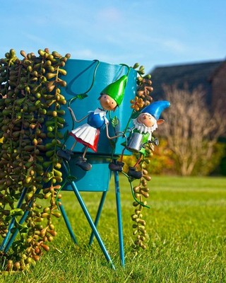 2 Miniatur Mini magische Metall hängende Wichtel Fee Pixie Garten Topf Ornamente
