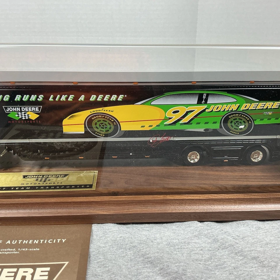 John Deere Motorsports #97 1997 semi transportador fundido a presión con vitrina 1:43 Foto 4 de 4