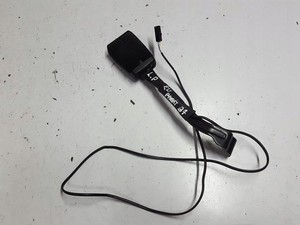 VW Passat B7 10-14r. Sitzschloss vorne links 1K8857755C / AU 36398