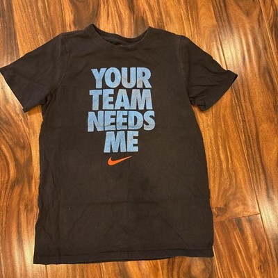 Nike T-Shirt Boys Medium Black Your Team Needs Me Short Sleeve Kids/Youth