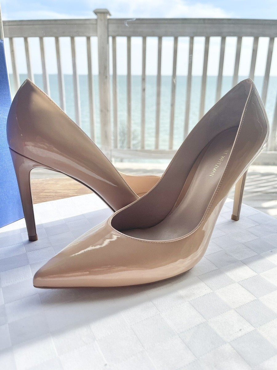 Stuart Weitzman Royal Beige Patent Leather Pointed Toe  display picture 1