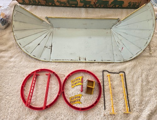 Marx Super Circus Playset w/ OB, Rings , Lights, Animals, Circus Wagons,& Papers - Picture 7 of 20
