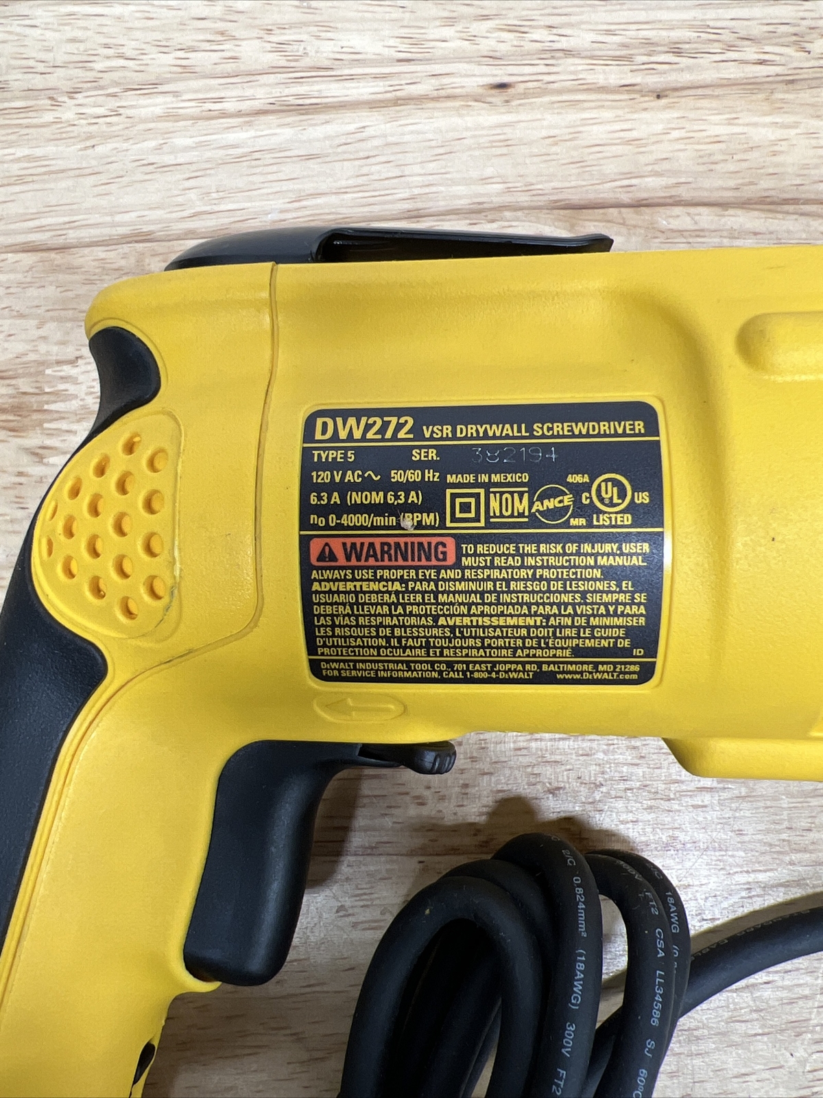 DeWalt DW272 4,000 rpm VSR Drywall Screwgun