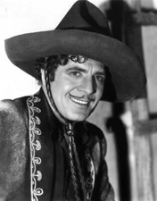 Warner Baxter - The Return of the Cisco Kid (1939) - 8 1/2 X 11