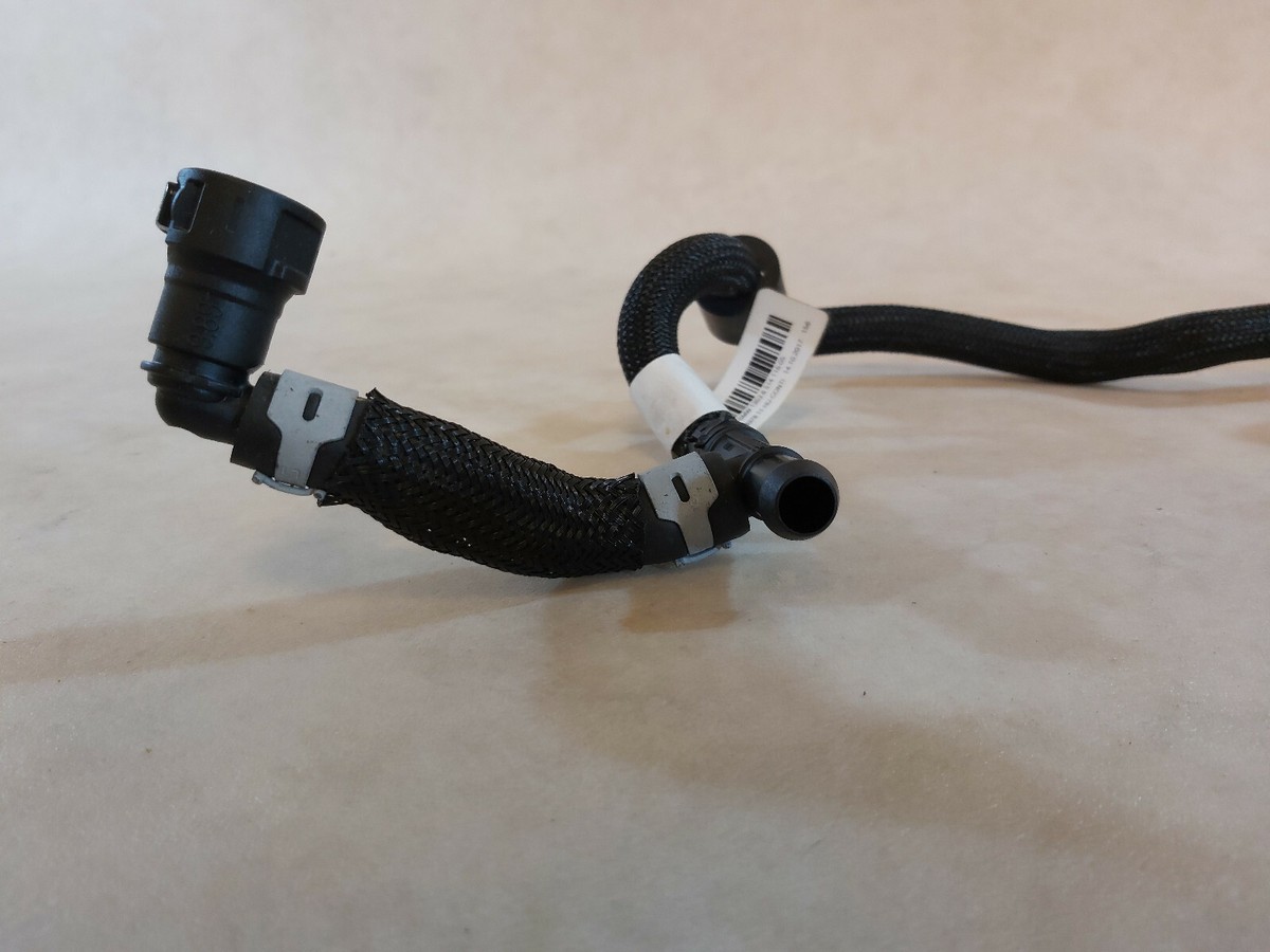 NEW GENUINE BMW F45 F46 F20 F48 F39 MINI F55 F60 Fuel return line 