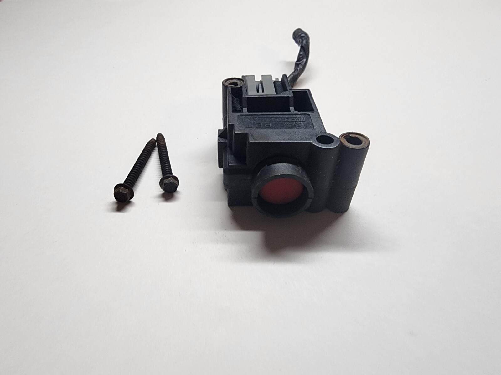 Ford Inertia Switch Fuel Pump Shut off F150 Mustang Taurus Ranger ...