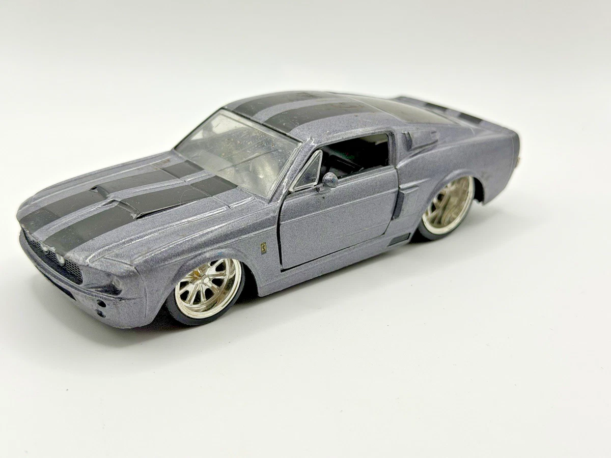 Jada Toys Ford Mustang Shelby GT500 Contemporary Manufacture