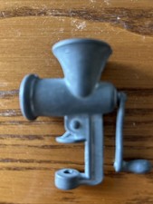 Vintage Mini Metal Meat Grinder Toy Salesman Sample Table Top Clamp Doll Noscrew