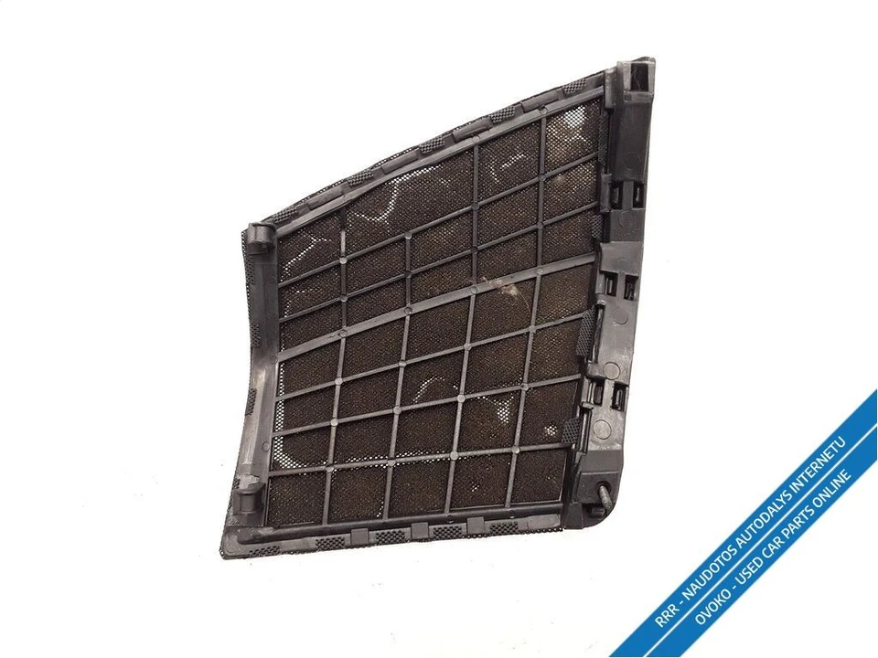 Mercedes Benz E250 W124 1993 2.5D 83kw LHD right side speaker trim cover - Image 2 of 3