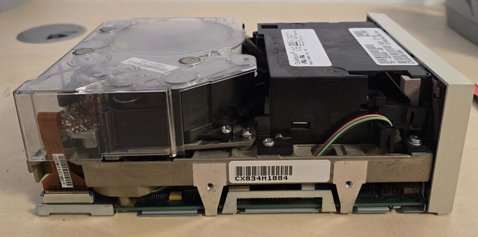 Quantum Tape Drive DLT4000 SCSI SE Internal 70-32048-08 REV BO3 - Image 4 of 4