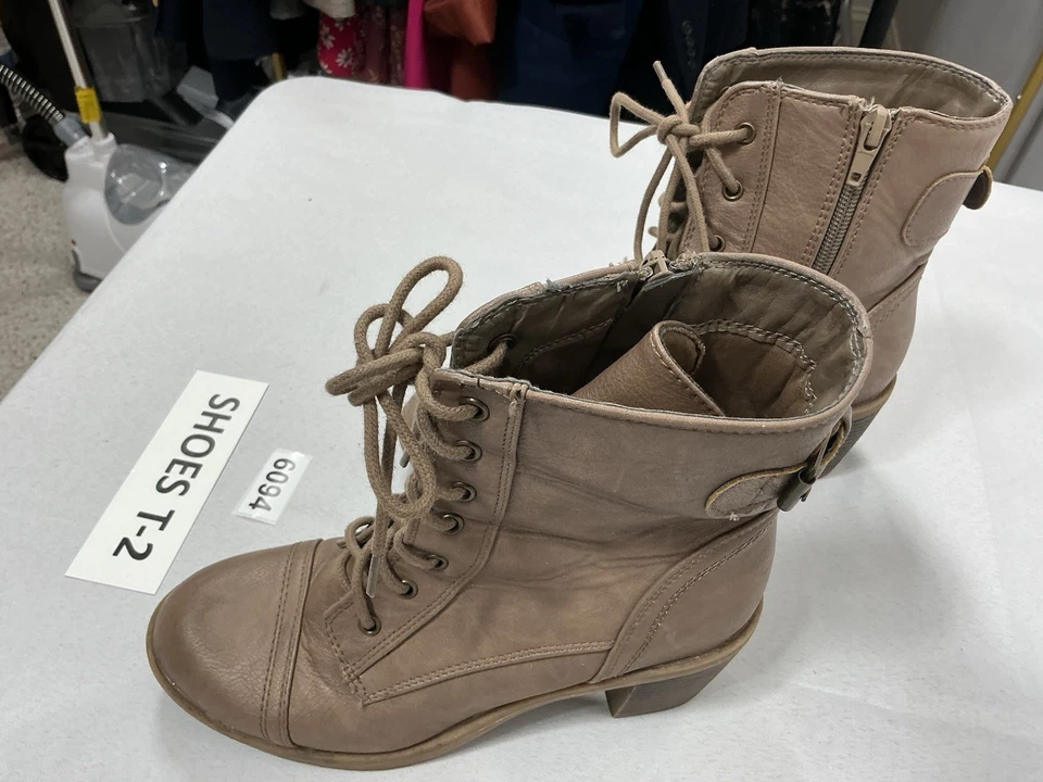 Botas de combate al tobillo Wild Diva para mujer 6,5 marrón con cordones cremallera tacón bloque Foto 2 de 4