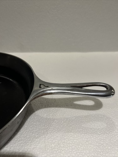 vintage Griswold 701A cast iron No 7 skillet pan Large Block Logo - Picture 4 of 12